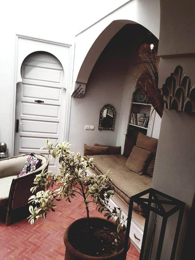 Riad Laly Tourisme Eclaire Le Bijou De La Medina مراكش المظهر الخارجي الصورة