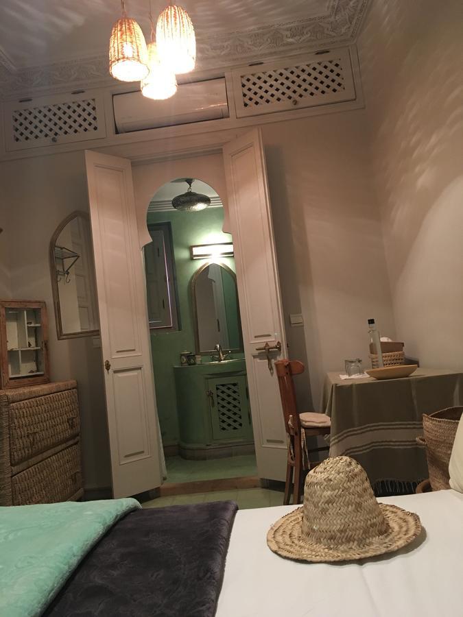 Riad Laly Tourisme Eclaire Le Bijou De La Medina مراكش المظهر الخارجي الصورة